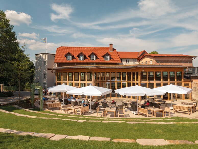 Brunnenhaus Schloss Landau von außen