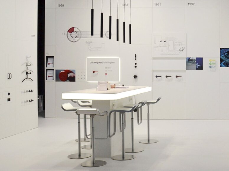 Exhibition stand