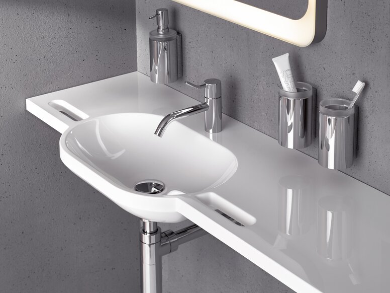 Wash basin with slate handles, oval basin, single lever mixer in chrome, Becker and soap dispenser